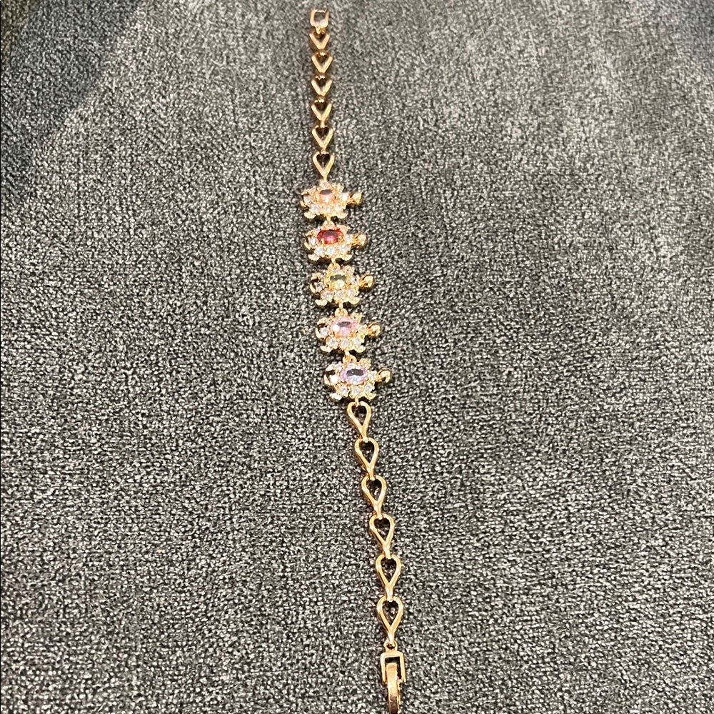 Elegant Gold Heart Bracelet with Multicolor Crystals